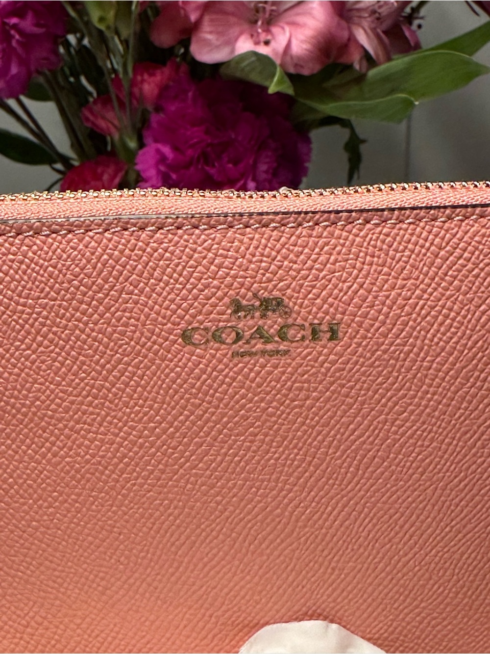 Coach Coral Pink Pebbled Leather Wristlet Clutch NWT + Dust Bag - Picture 5 of 9